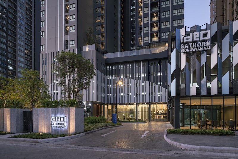 Ideo Sathon-Wongwian Yai