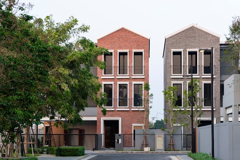 Artale Ekkamai-Ramintra