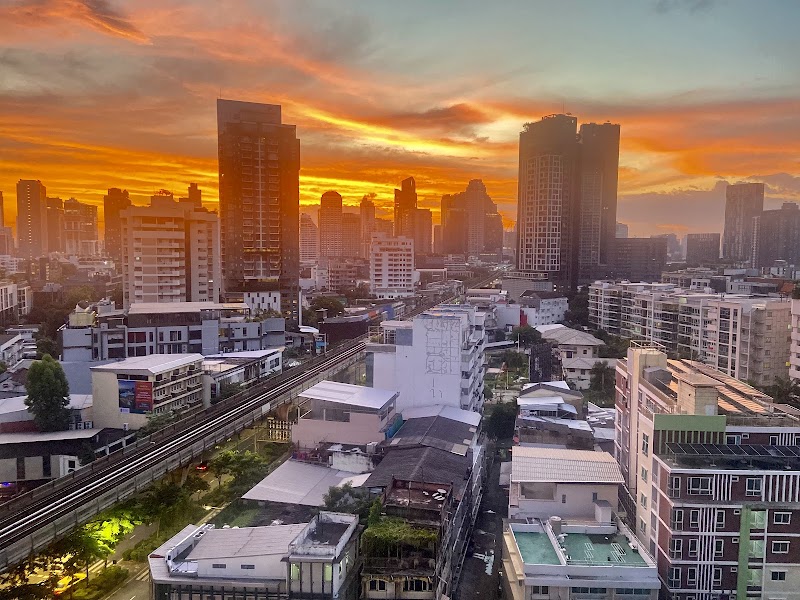 The Address Sukhumvit 28