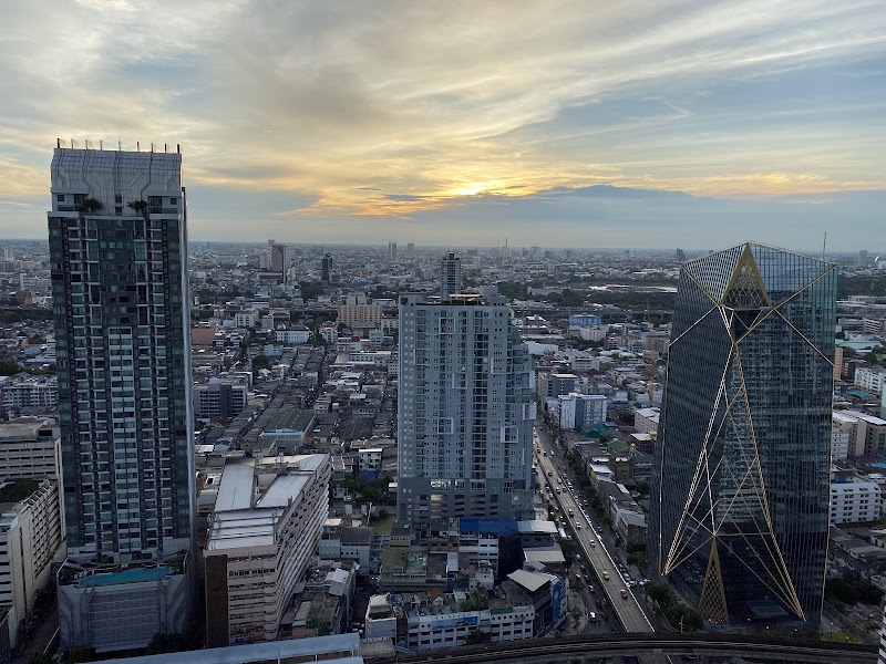 THE LINE Ratchathewi