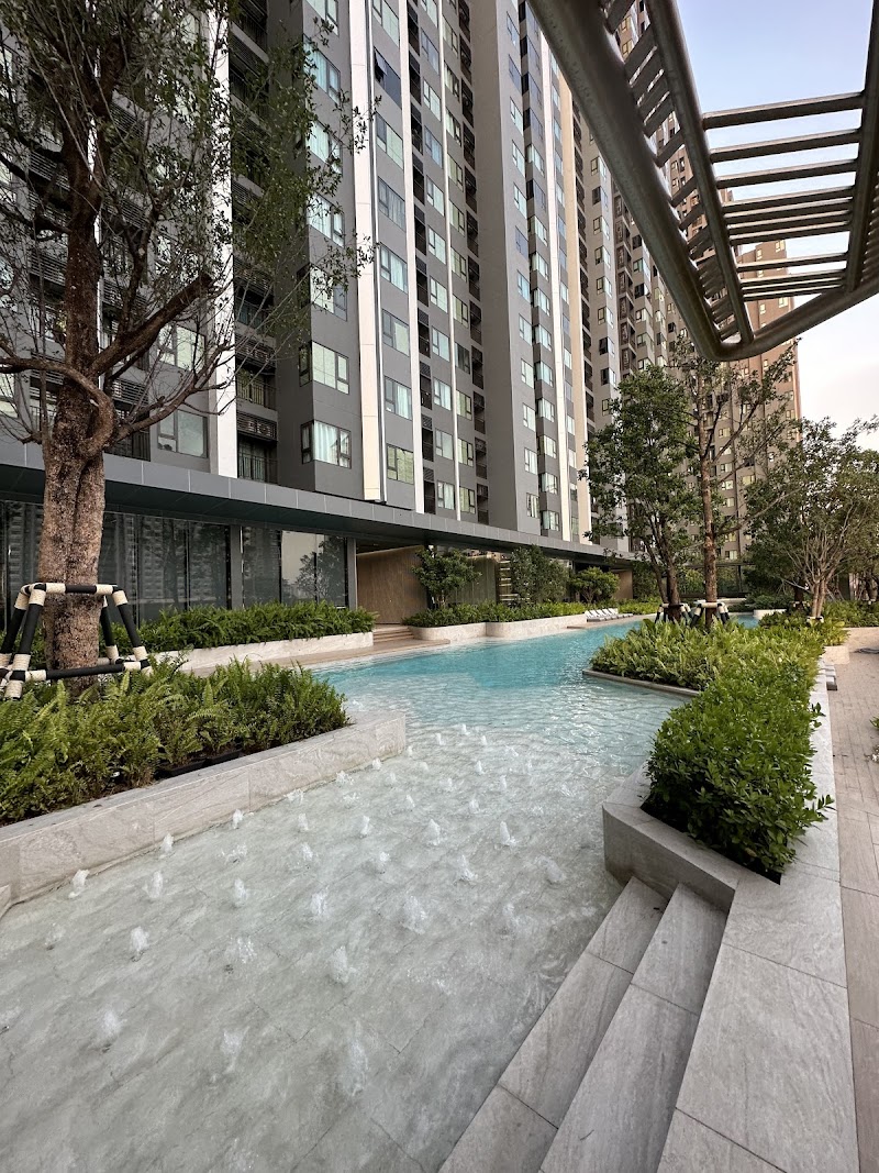 Life Sathorn Sierra
