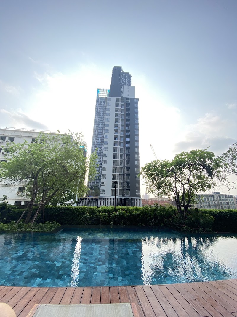 Centric Ratchada-Huai Kwang