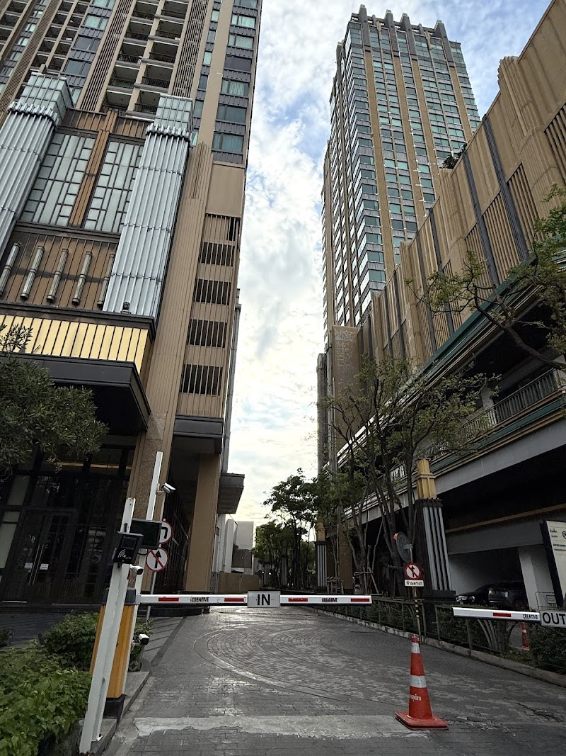 EQUINOX Phahol Vibha