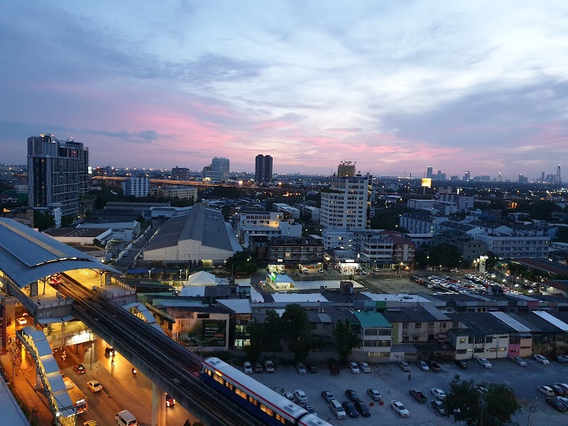 City Home Sukhumvit