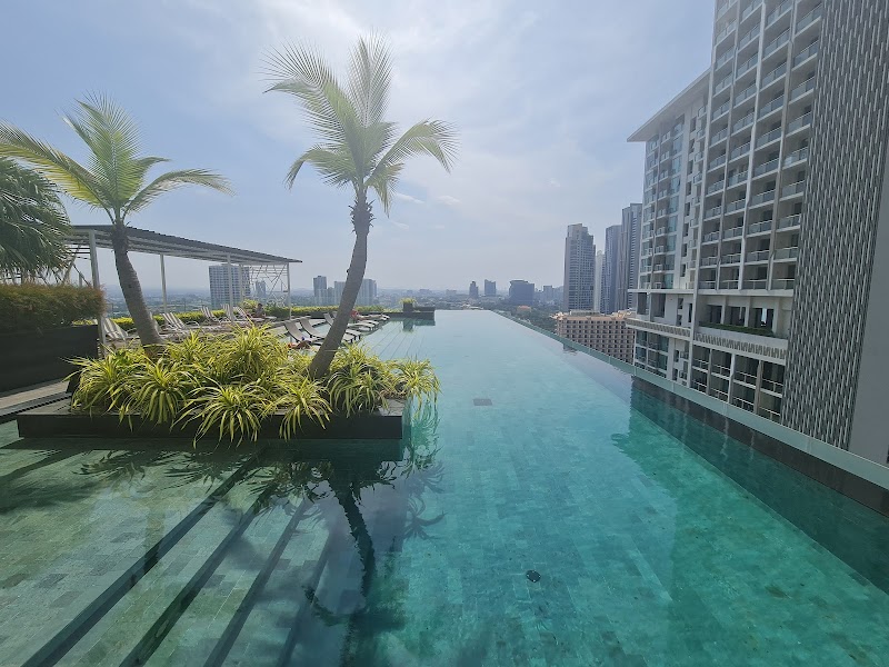 The Riviera Wongamat Beach :