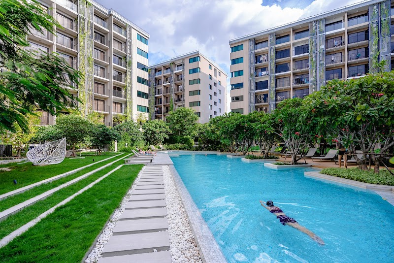 Blossom Condo Sathon-Charoen Rat