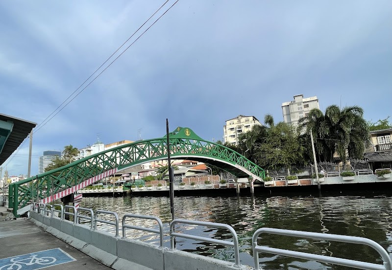 Lumpini Condo Town Bodindecha-Ramkhamhaeng