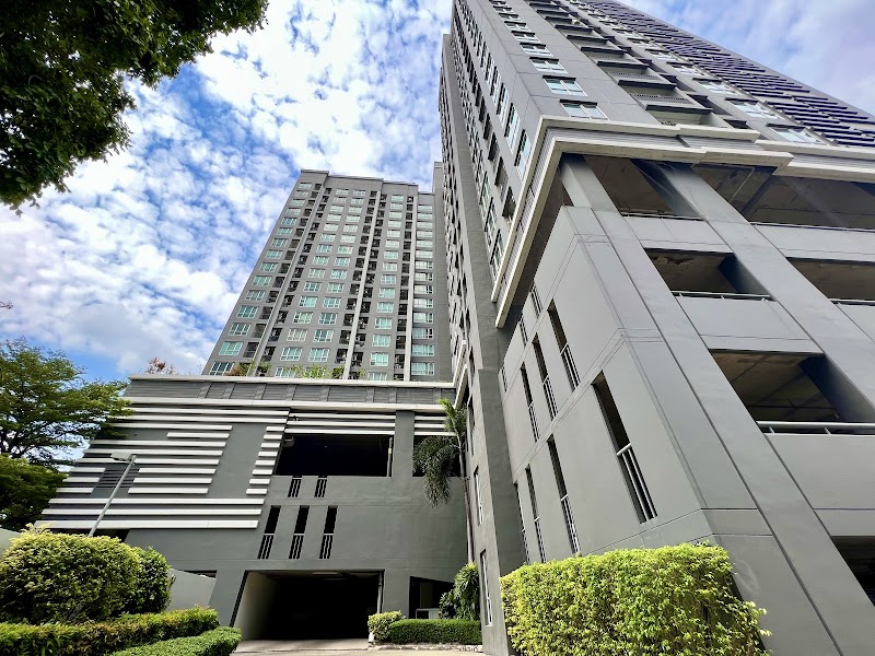 Life @ Ratchada-Suthisan